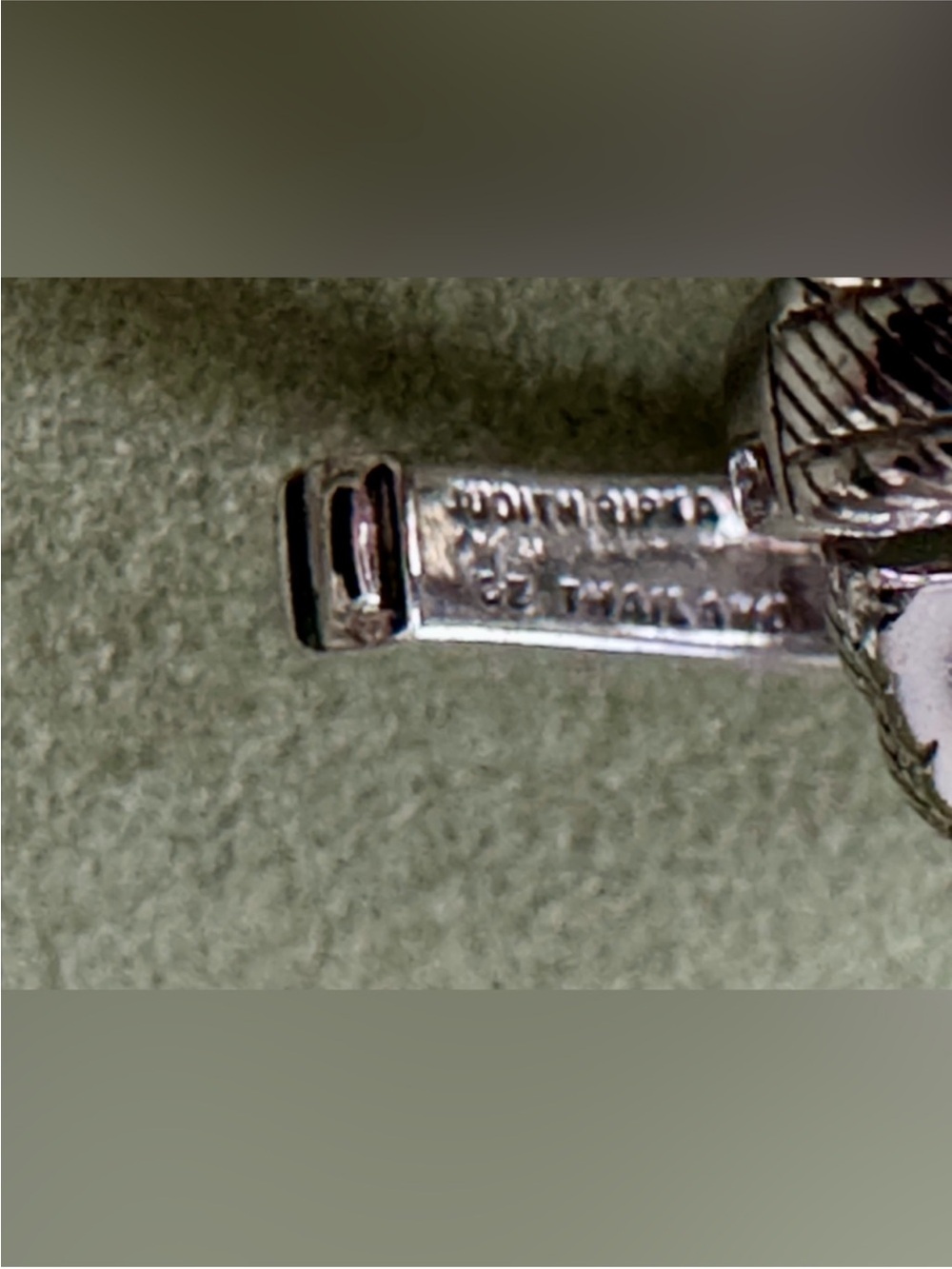Judith Ripka Beautiful Silver And CZ Circle Enhancer - Picture 7 of 11